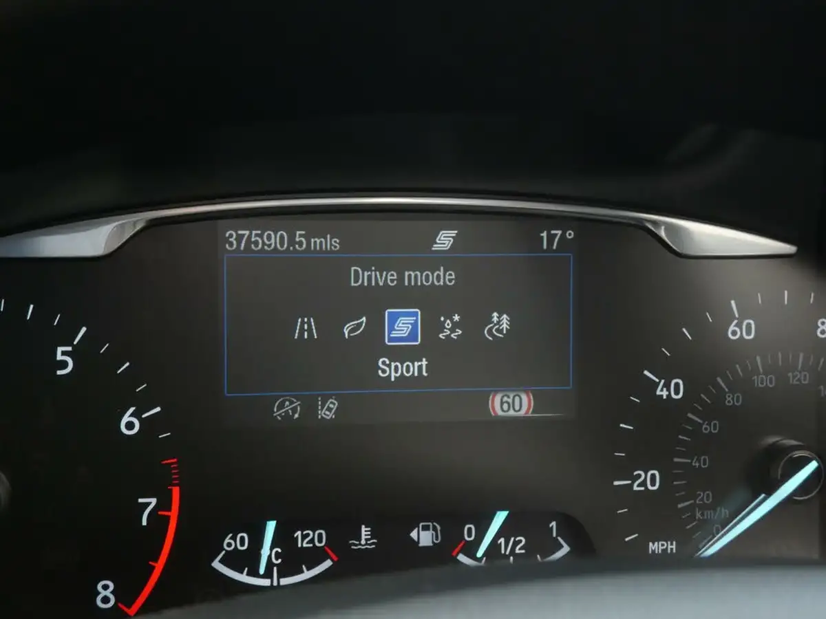 2020-ford-puma-suv-10-titanium-125ps-hybrid-mhev-big-23