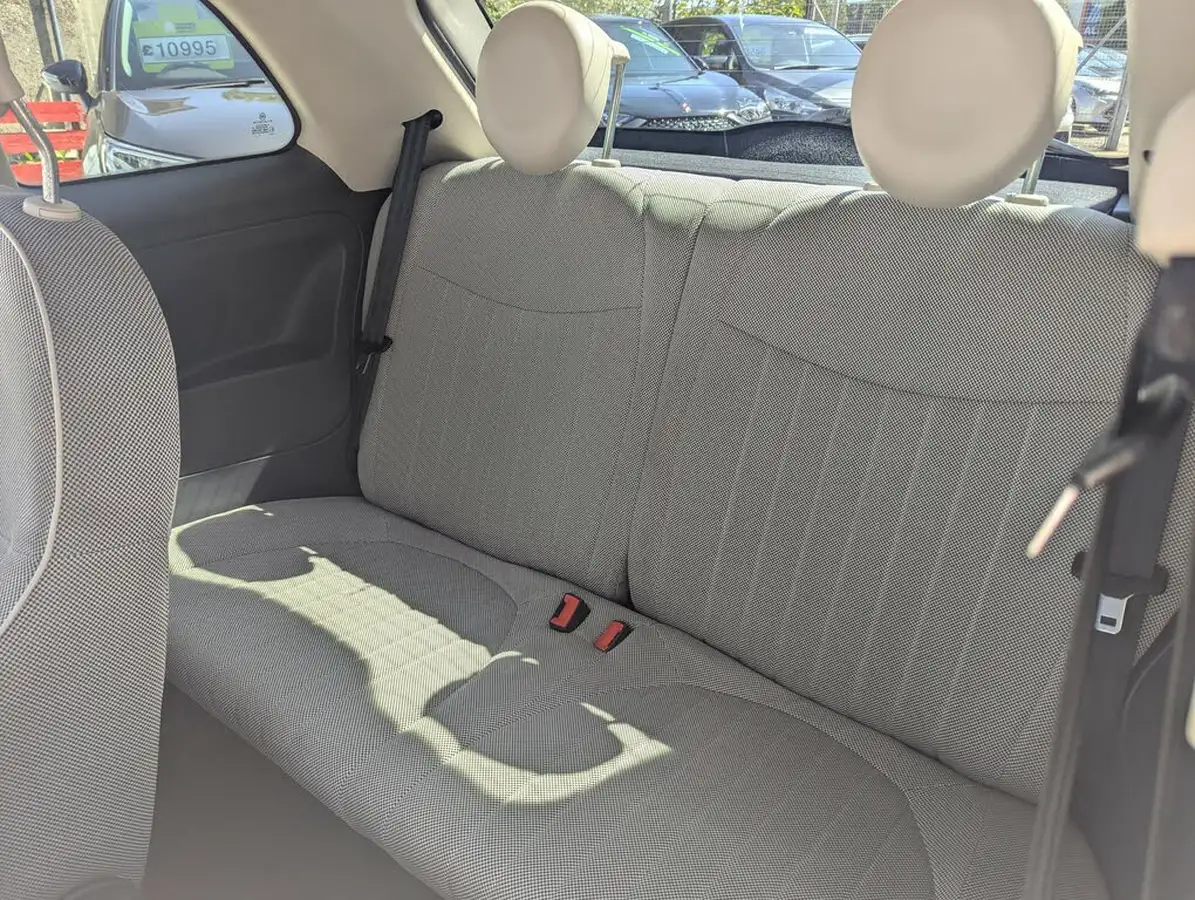 2011-fiat-500-12-lounge-big-7