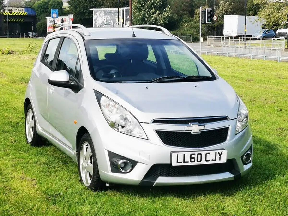 2010-chevrolet-spark-12-lt-big-19