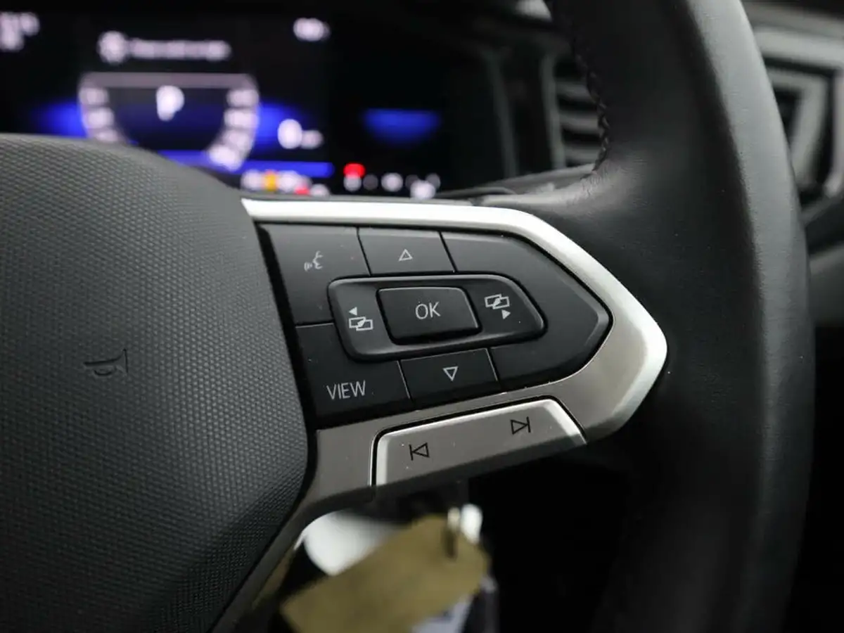 2022-volkswagen-polo-10-tsi-life-dsg-big-19