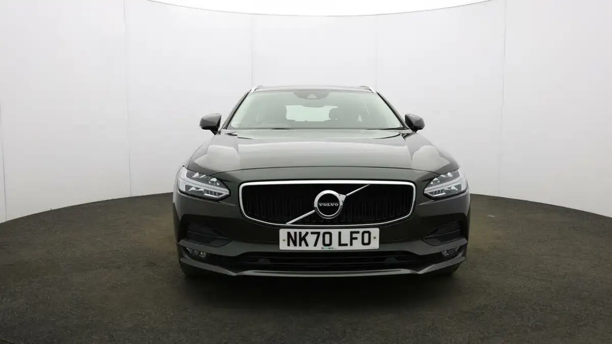 2020-volvo-v90-20-t4-momentum-plus-big-1