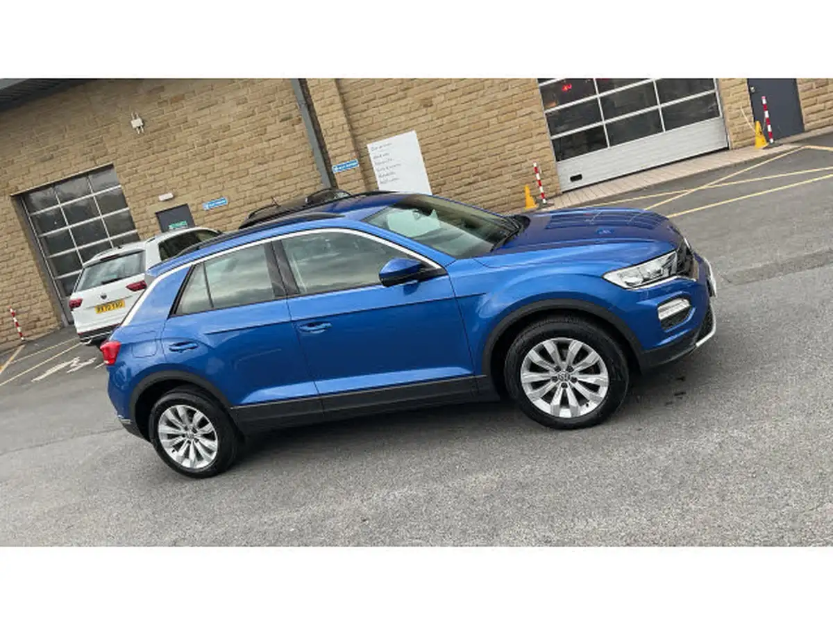 2020-volkswagen-t-roc-15-tsi-se-dsg-big-43
