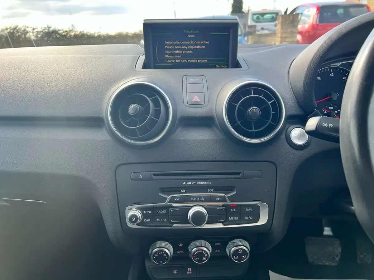 2013-audi-a1-14-122ps-sportback-5d-1390cc-s-tronic-big-20