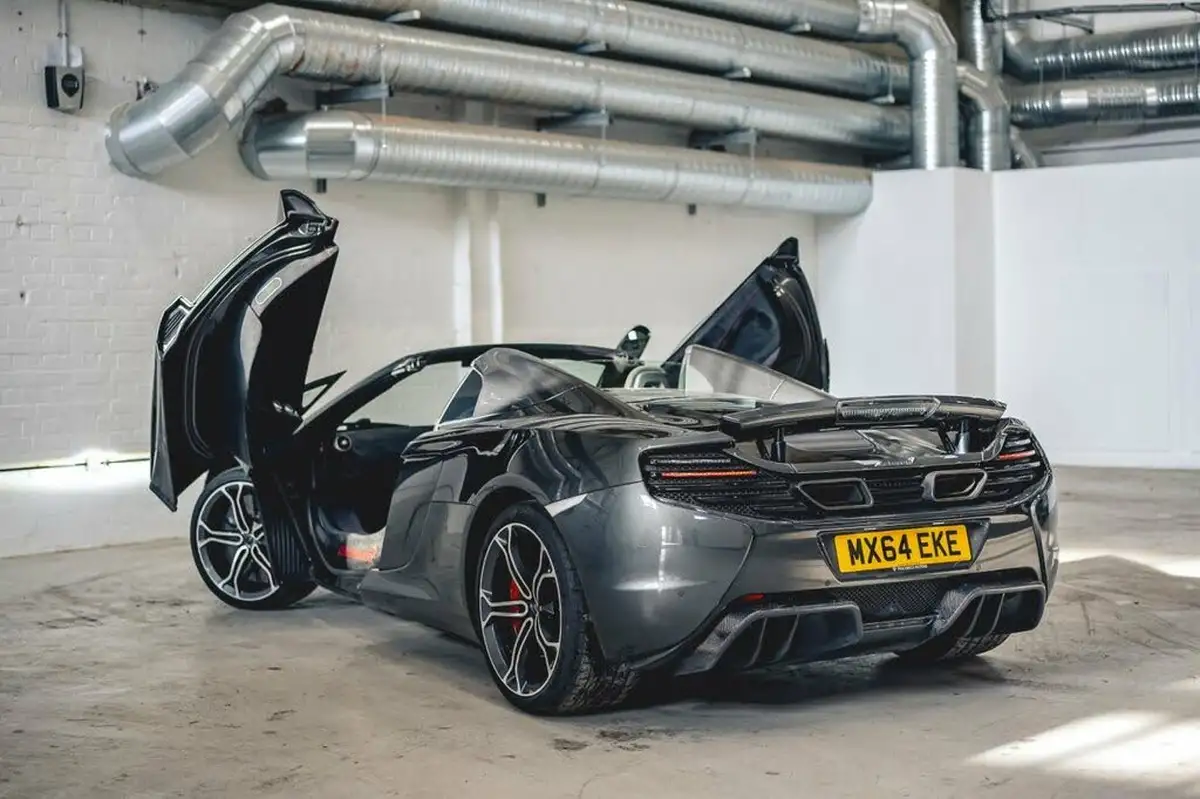 2014-mclaren-650s-big-8