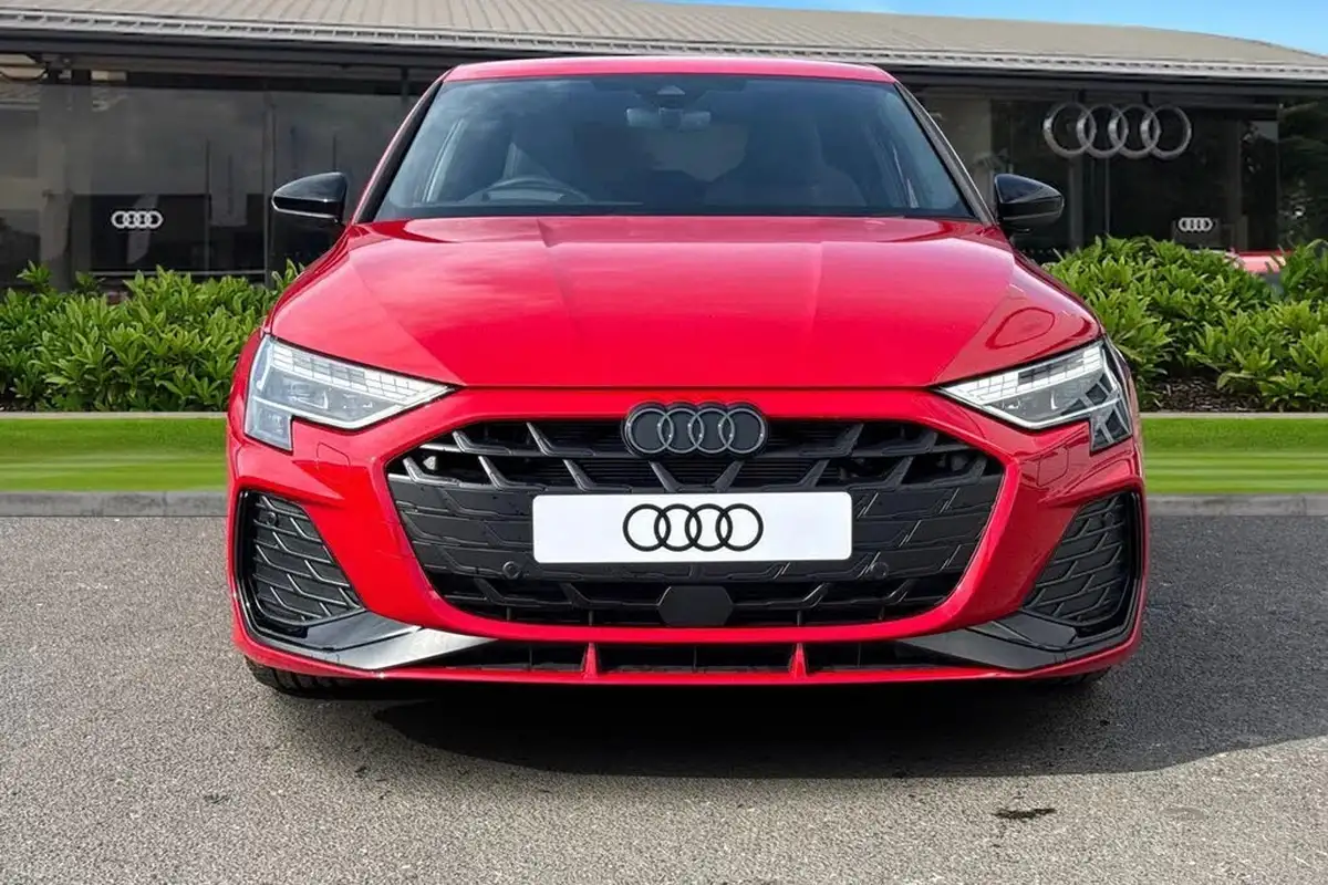 2024-audi-a3-15-35-tfsi-black-edition-sportback-5d-big-4