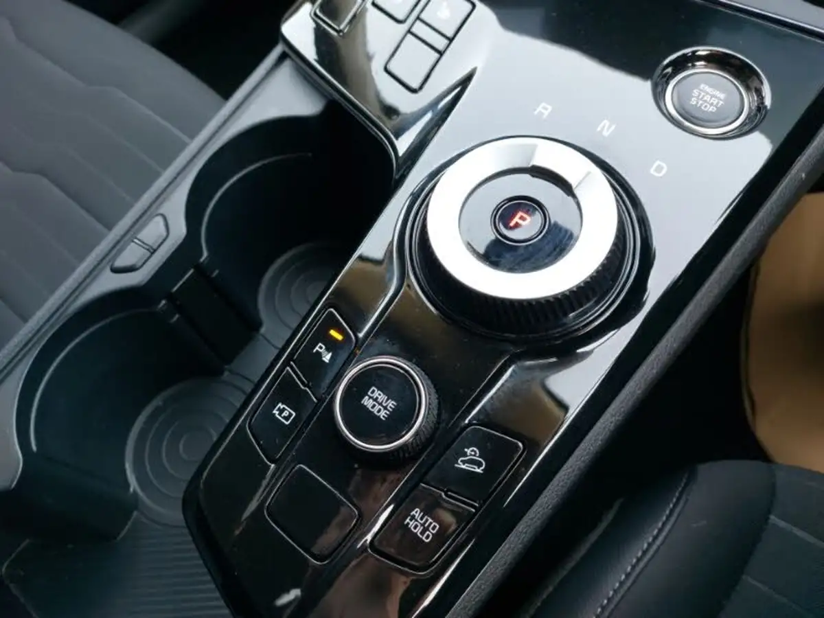 2024-kia-sportage-16-t-gdi-3-207bhp-hev-auto-big-18