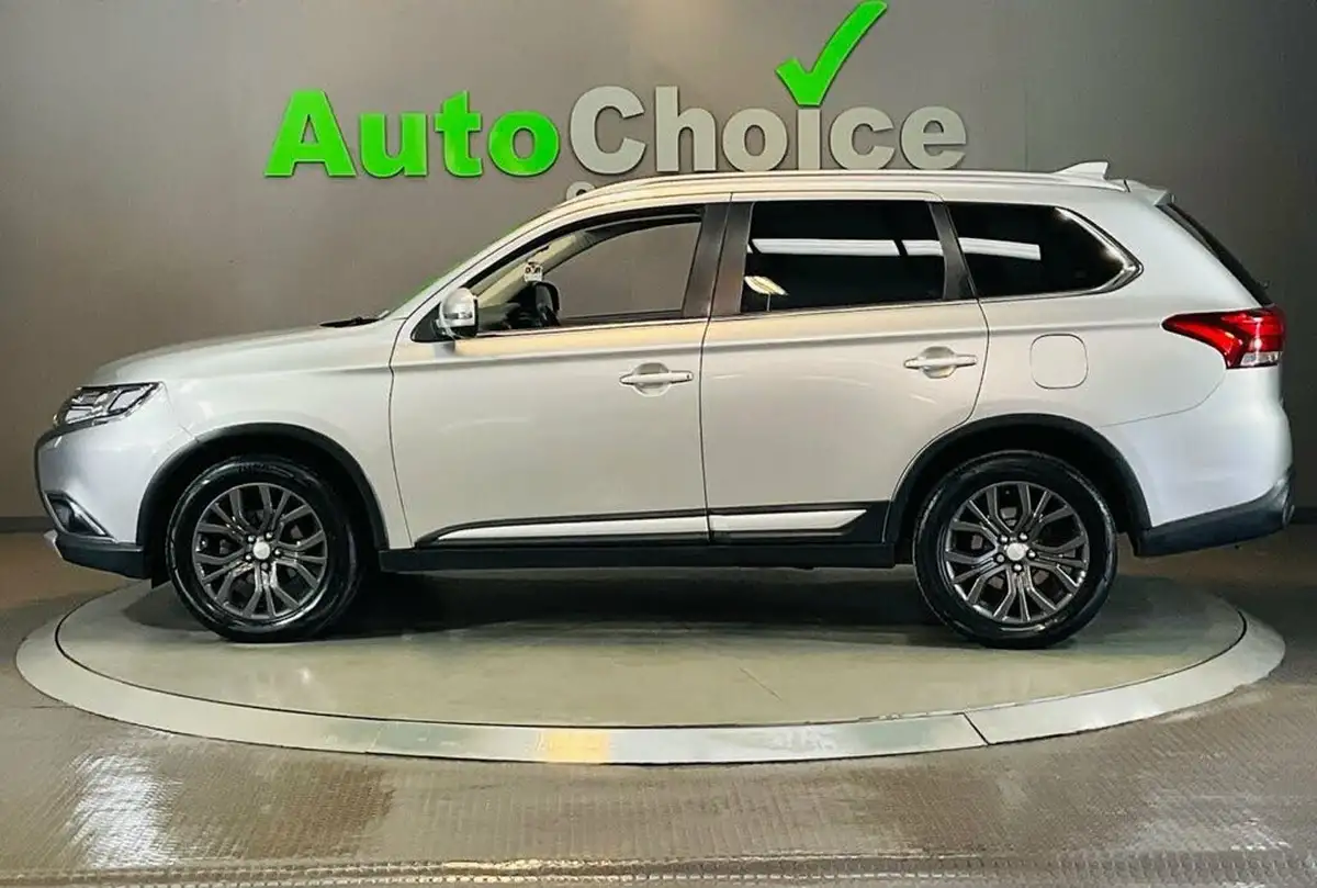 2018-mitsubishi-outlander-22di-d-4-big-10