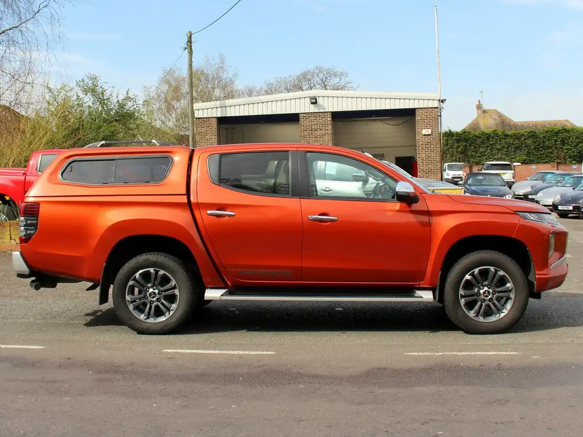 2020-mitsubishi-l200-22di-d-warrior-big-8