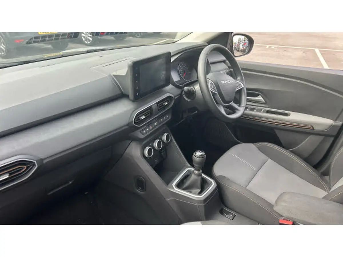 2024-dacia-sandero-stepway-10-tce-extreme-90bhp-big-8