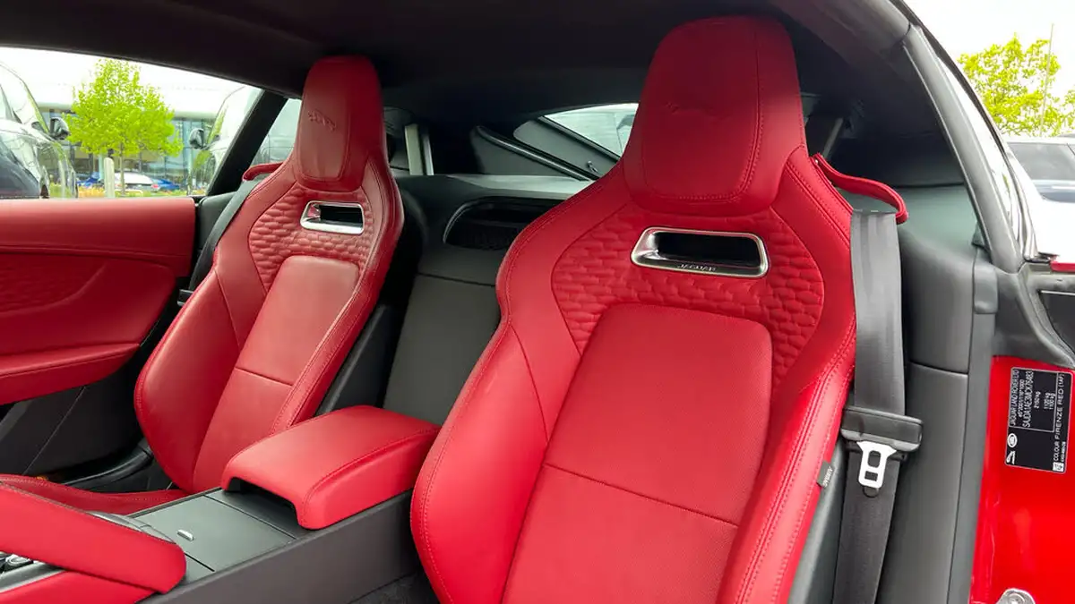 2021-jaguar-f-type-50-v8-p450-r-dynamic-awd-coupe-big-3