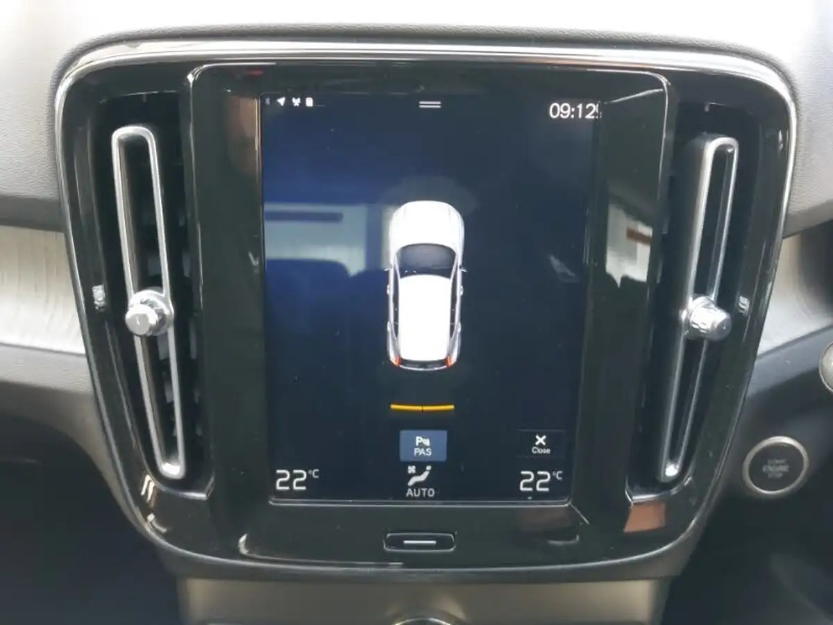 2020-volvo-xc40-15-t3-inscription-big-18