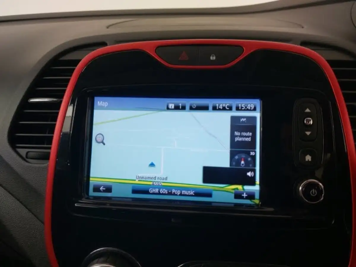 2017-renault-captur-09-signature-nav-big-9
