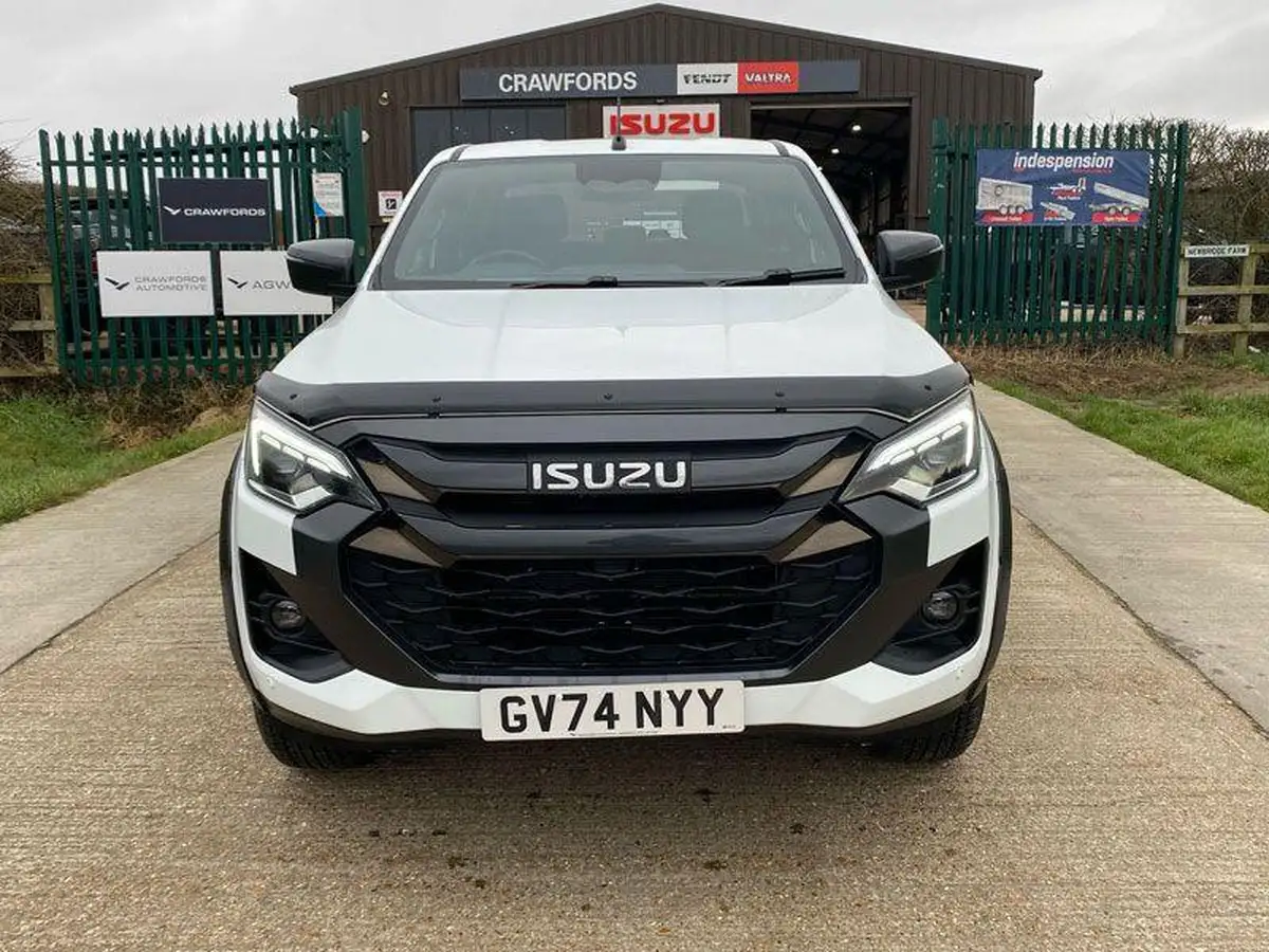 2024-isuzu-d-max-19td-v-cross-auto-big-1