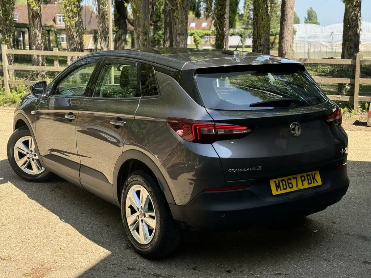 2018-vauxhall-grandland-x-12-se-132ps-big-22