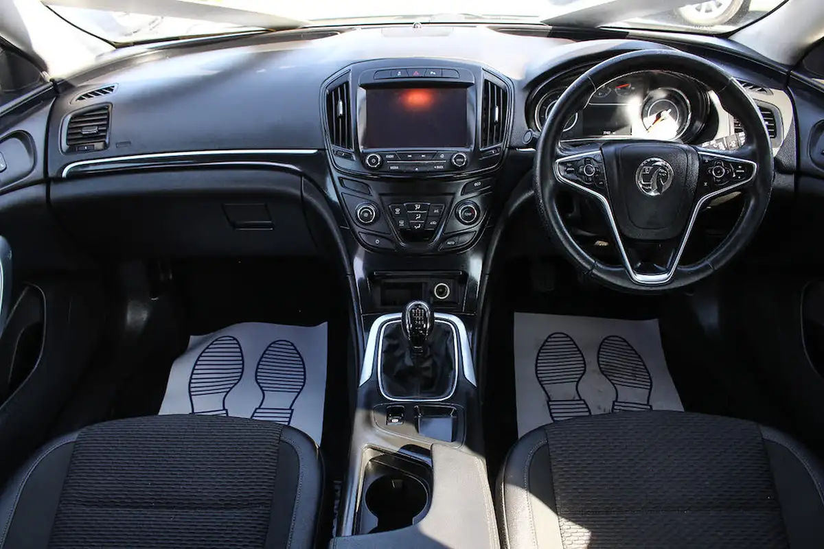 2016-vauxhall-insignia-16cdti-tech-line-ecoflex-ss-big-20