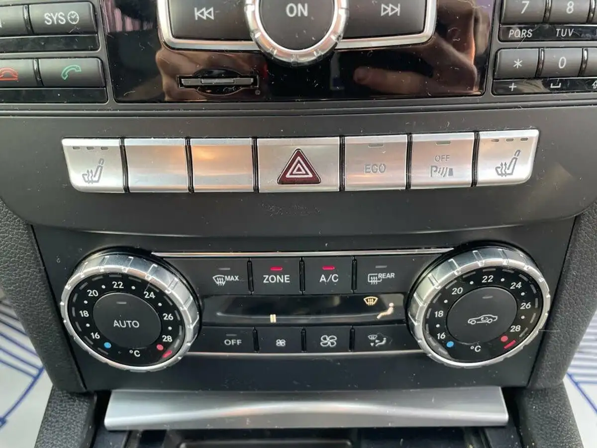 2014-mercedes-benz-c-class-21cdi-c220-cdi-amg-sport-edition-premium-plus-cdi-estate-5d-big-30