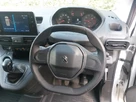 2019-peugeot-partner-15-bluehdi-1000-professional-100ps-eu6dt-panel-small-9