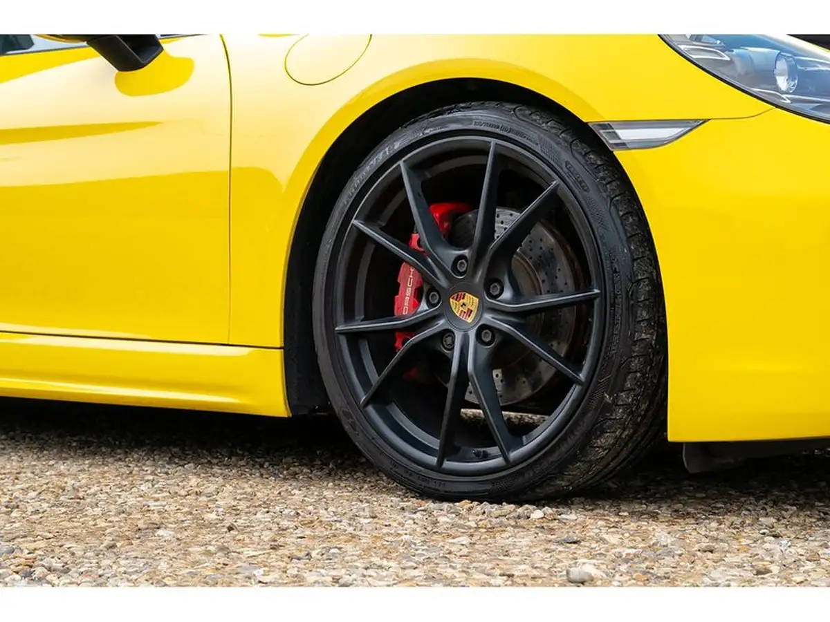 2016-porsche-cayman-718-25-s-pdk-big-10