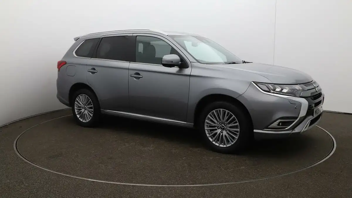2020-mitsubishi-outlander-24-exceed-phev-big-35