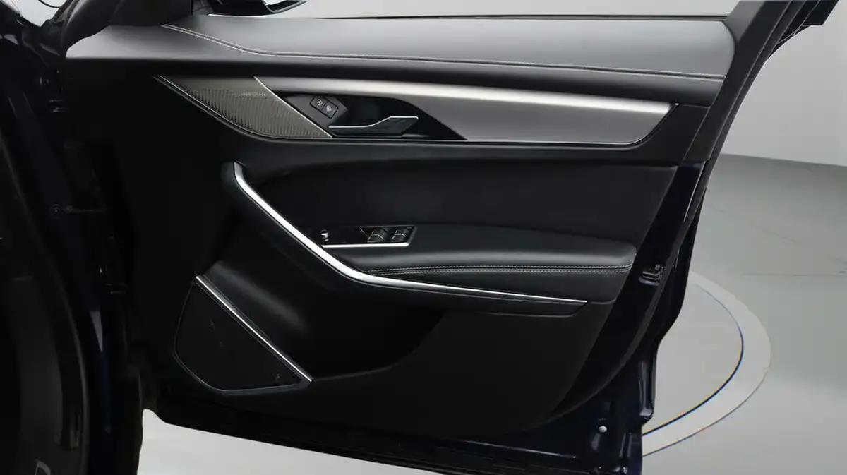 2021-jaguar-f-pace-20-d200-r-dynamic-s-mhev-big-14
