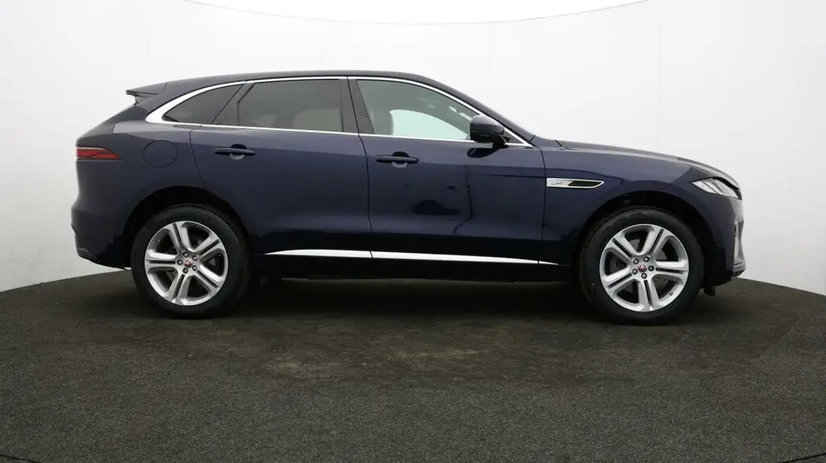2021-jaguar-f-pace-20-d200-r-dynamic-s-mhev-big-31