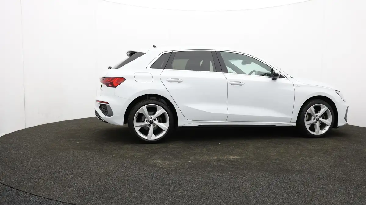 2021-audi-a3-14-40-tfsi-e-s-line-big-29