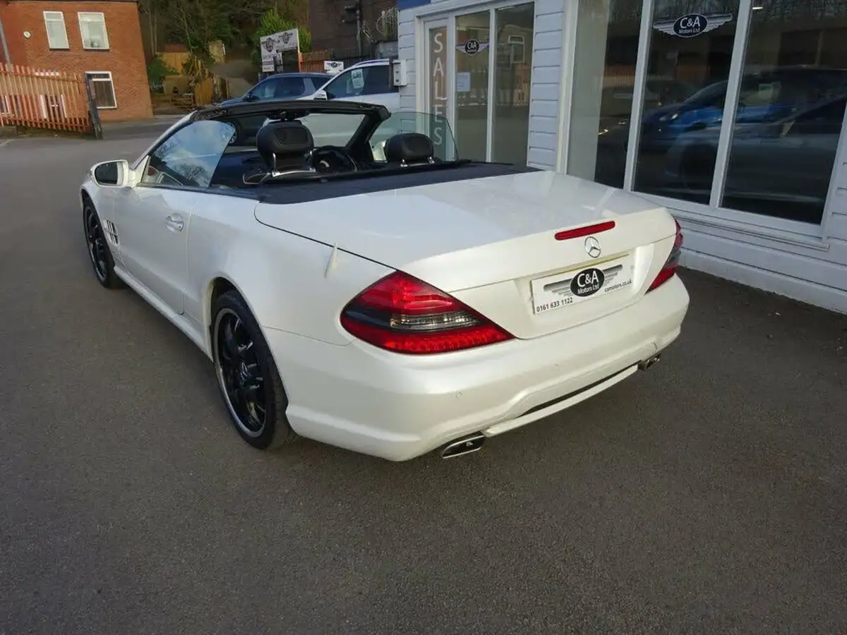 2010-mercedes-benz-sl-class-30-sl300-big-15