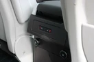 2019-land-rover-discovery-20-sd4-hse-small-37