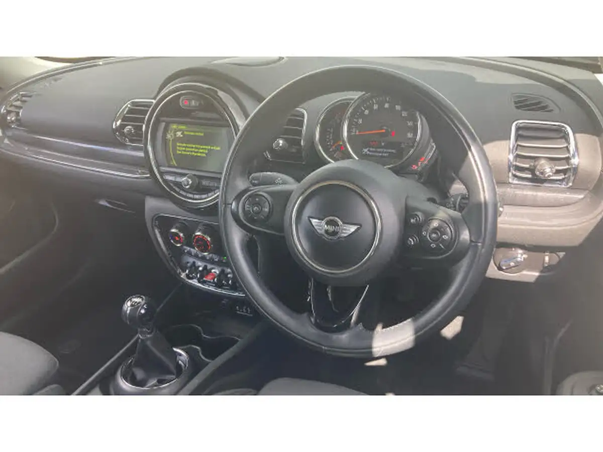 2017-mini-clubman-15-cooper-ss-big-10