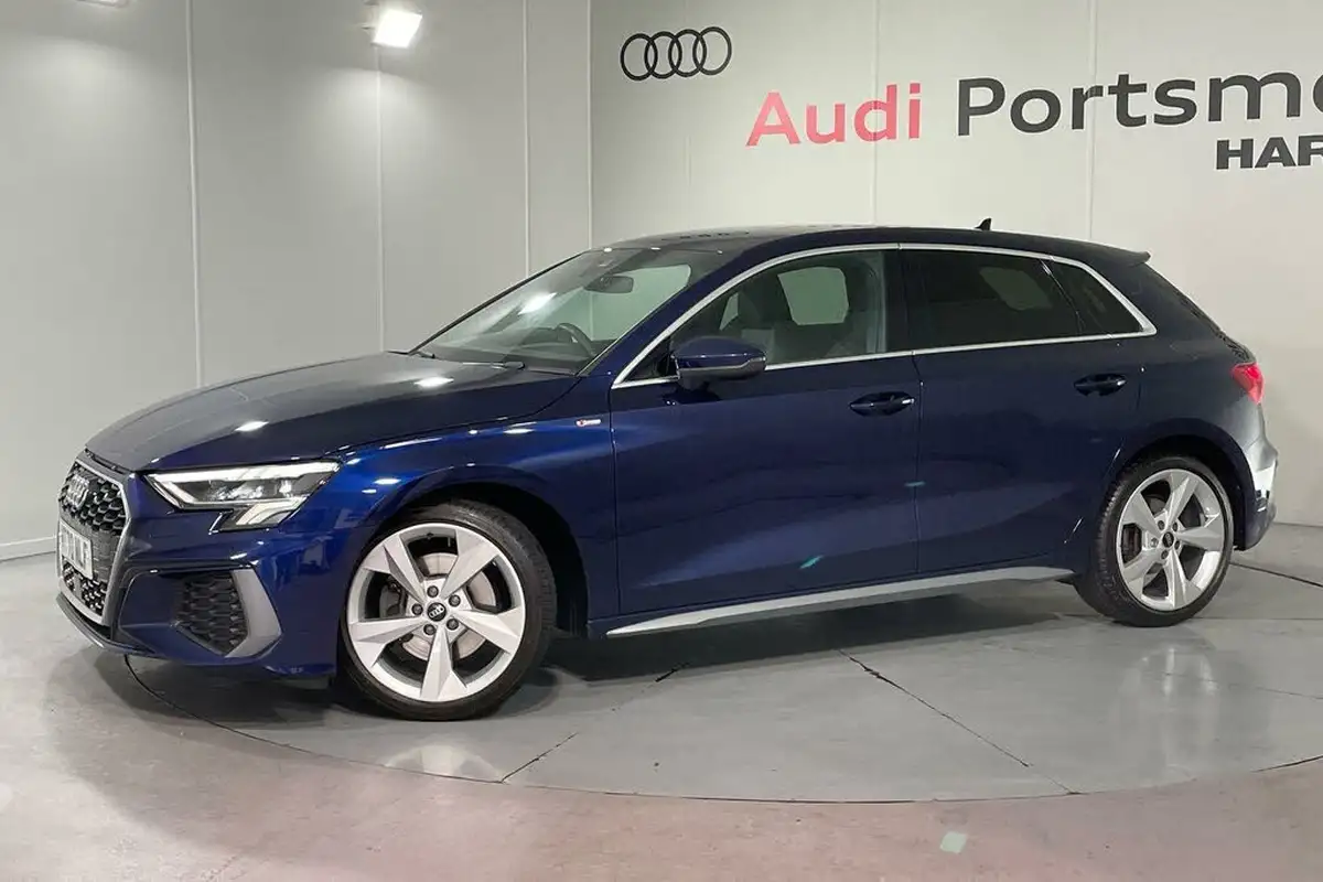 2020-audi-a3-15-35-tfsi-s-line-sportback-5d-1498cc-tronic-big-4