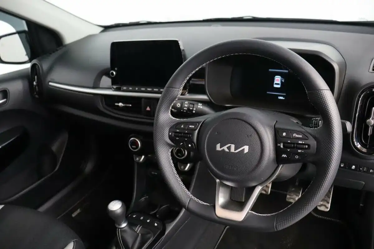 2024-kia-picanto-12-gt-line-s-big-27
