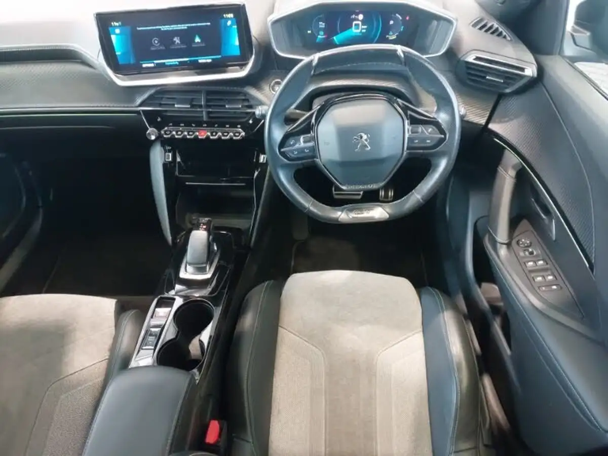 2021-peugeot-2008-suv-e-gt-premium-big-2