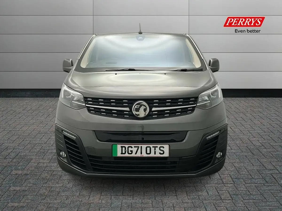 2021-vauxhall-vivaro-life-big-3