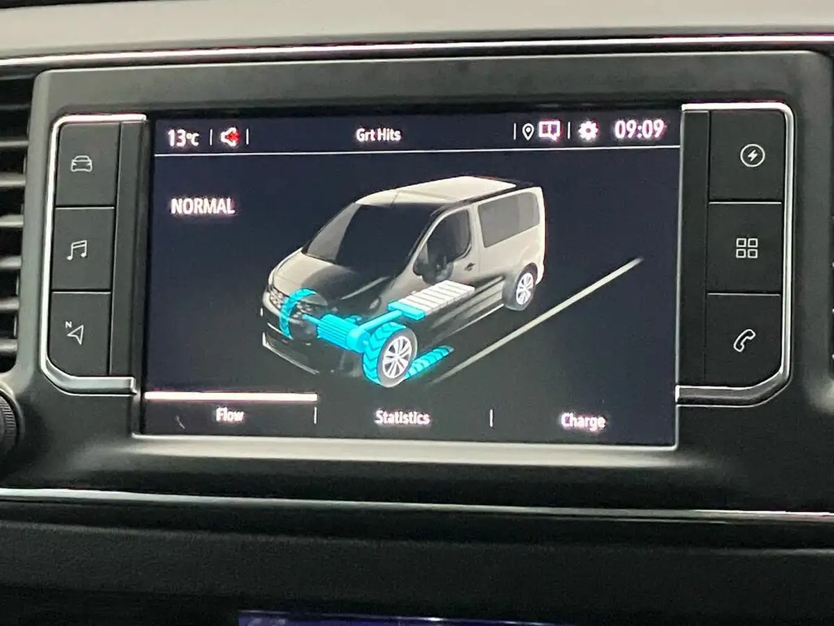 2021-vauxhall-vivaro-life-big-44