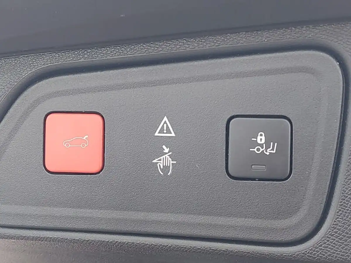 2019-peugeot-3008-suv-15-bluehdi-gt-line-premium-big-13