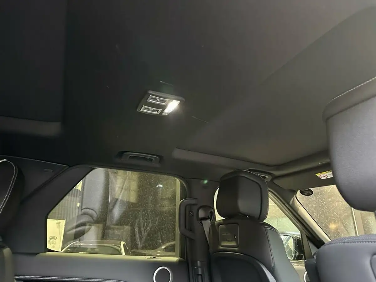 2021-land-rover-discovery-30-d300-r-dynamic-se-big-41