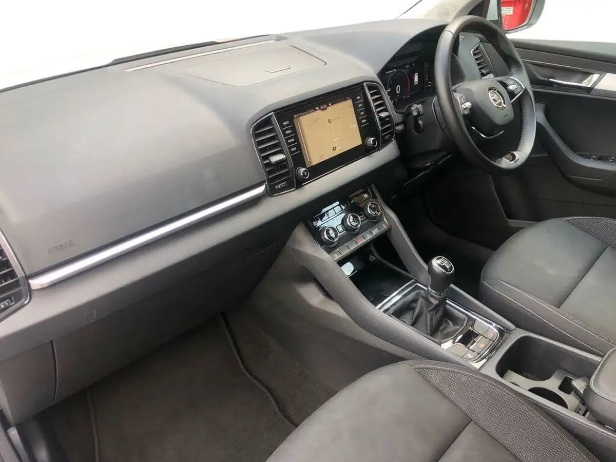 2022-skoda-karoq-15-tsi-se-drive-big-1