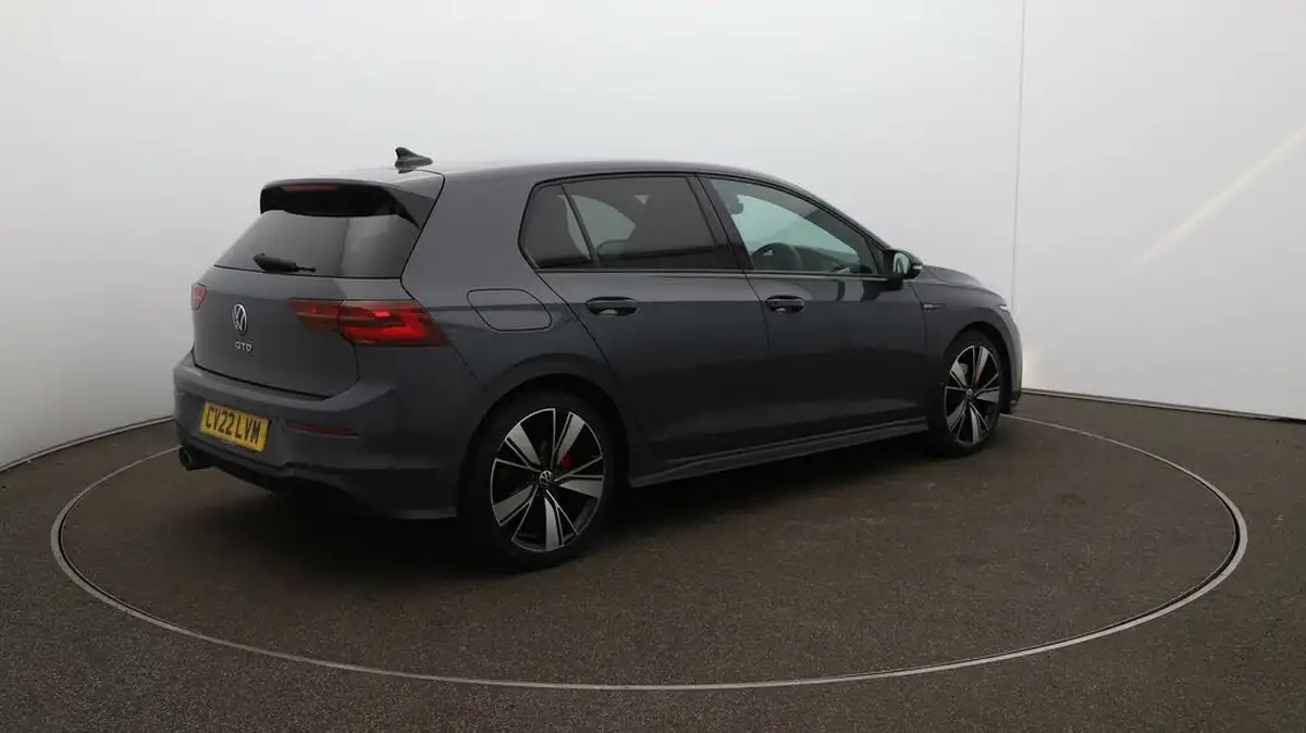 2022-volkswagen-golf-20tdi-gtd-big-45
