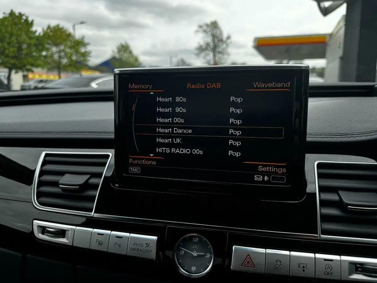 2016-audi-s8-40-tfsi-quattro-520ps-big-29
