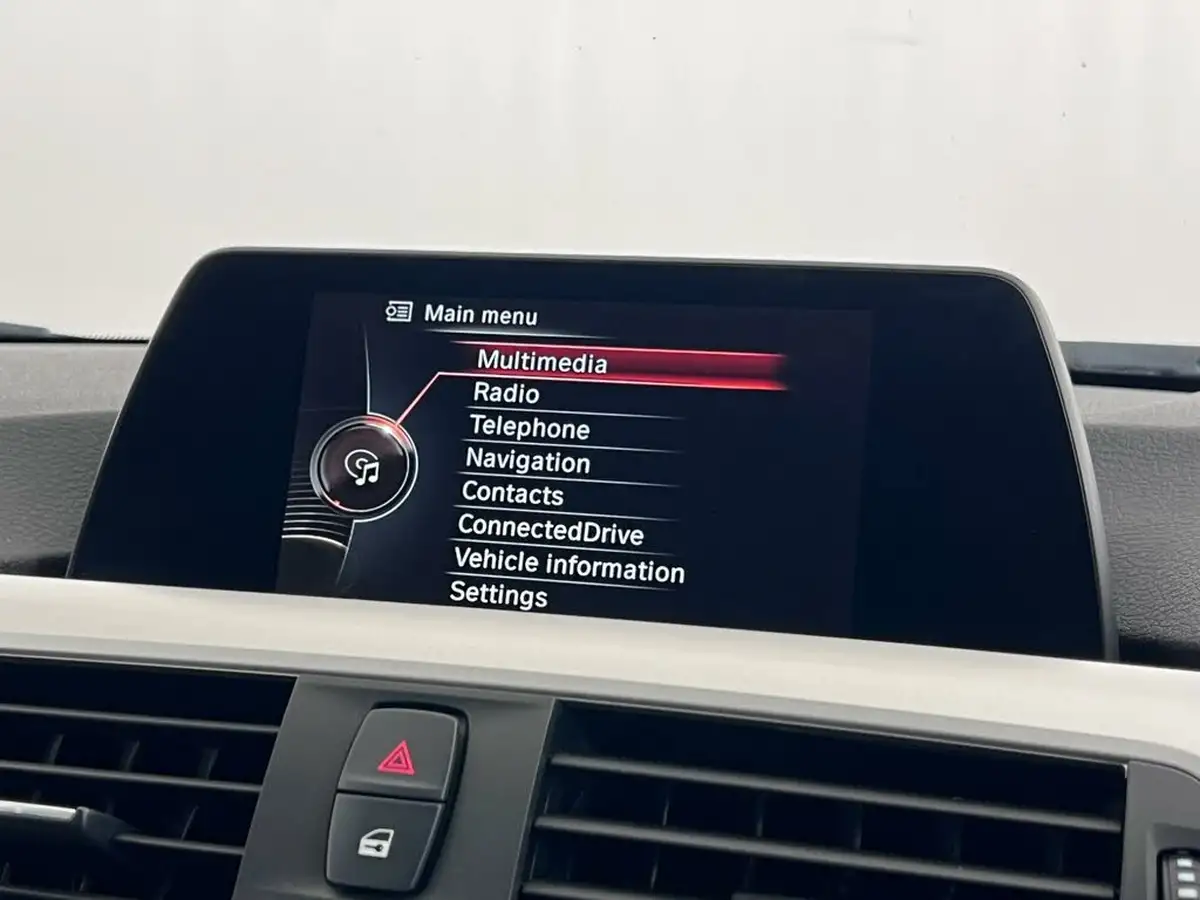 2017-bmw-3-series-20td-318d-se-saloon-4d-auto-big-23