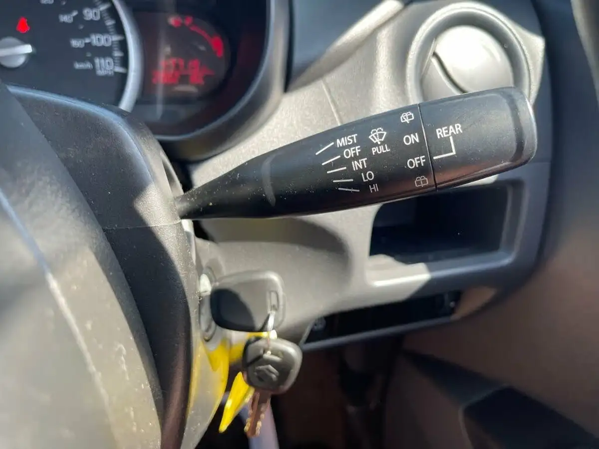 2015-suzuki-celerio-10-sz2-big-9