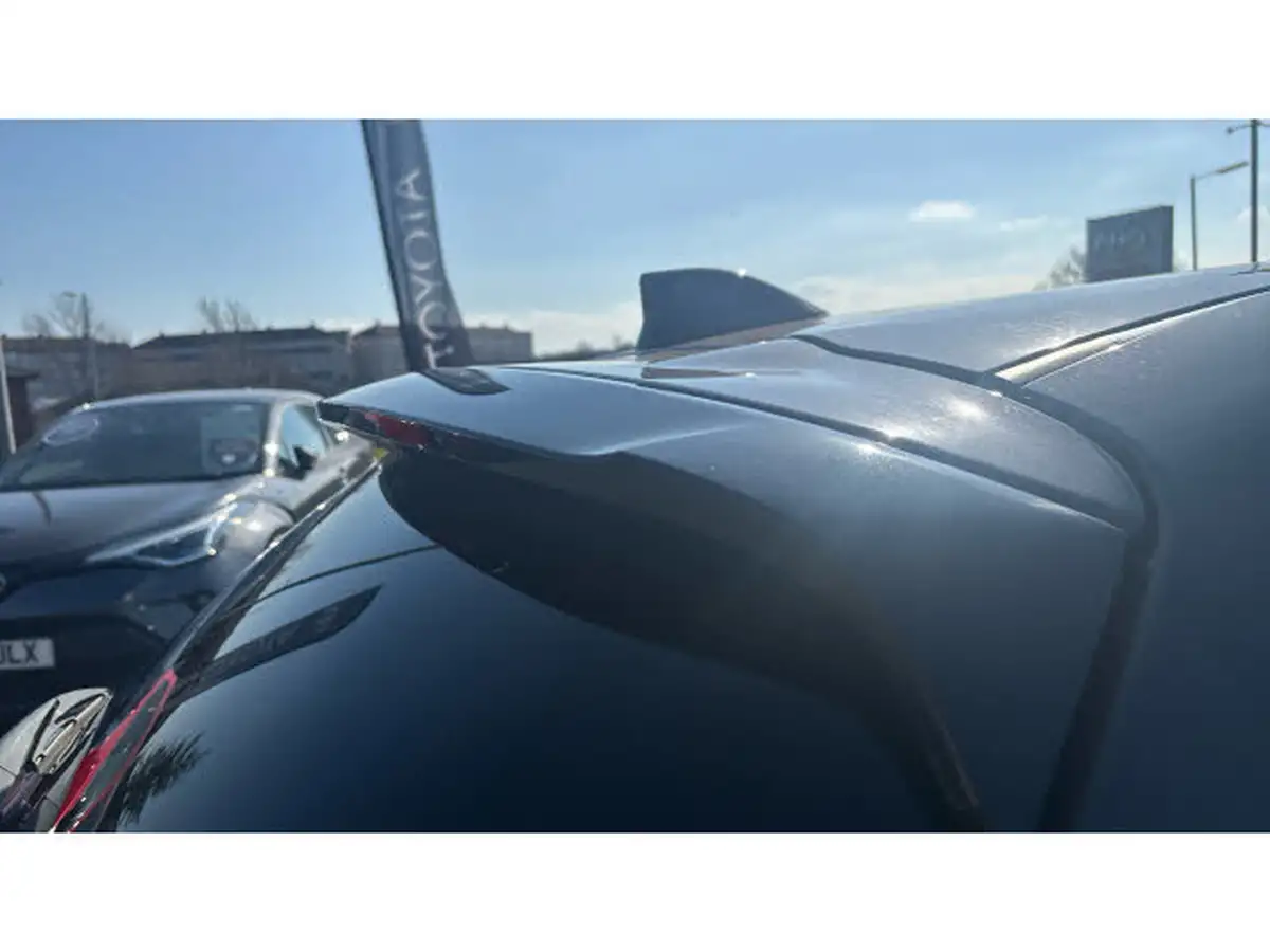 2021-toyota-yaris-15-vvt-i-design-big-19