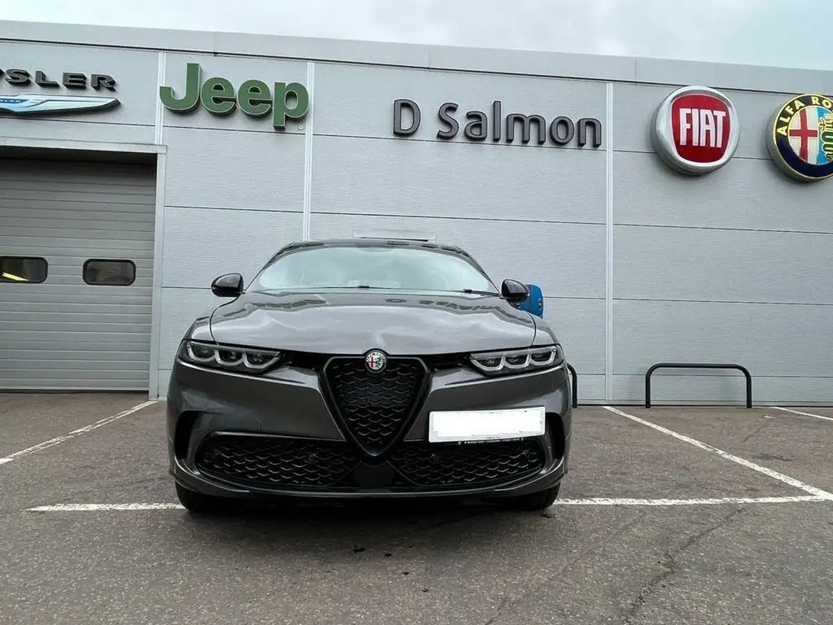 2025-alfa-romeo-tonale-15-veloce-big-3