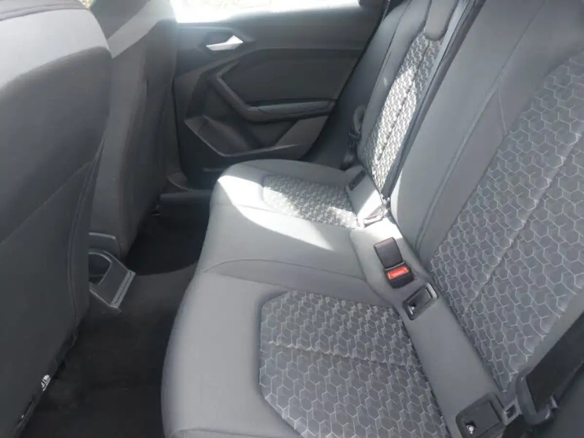 2022-audi-a1-10-30-tfsi-sport-big-5