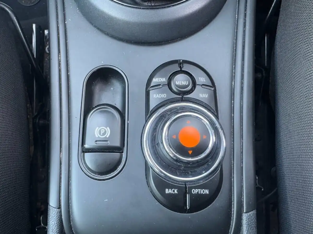 2017-mini-countryman-20td-cooper-d-ss-auto-big-19