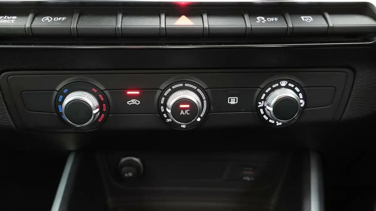 2021-audi-q2-15-35-tfsi-s-line-tronic-big-12