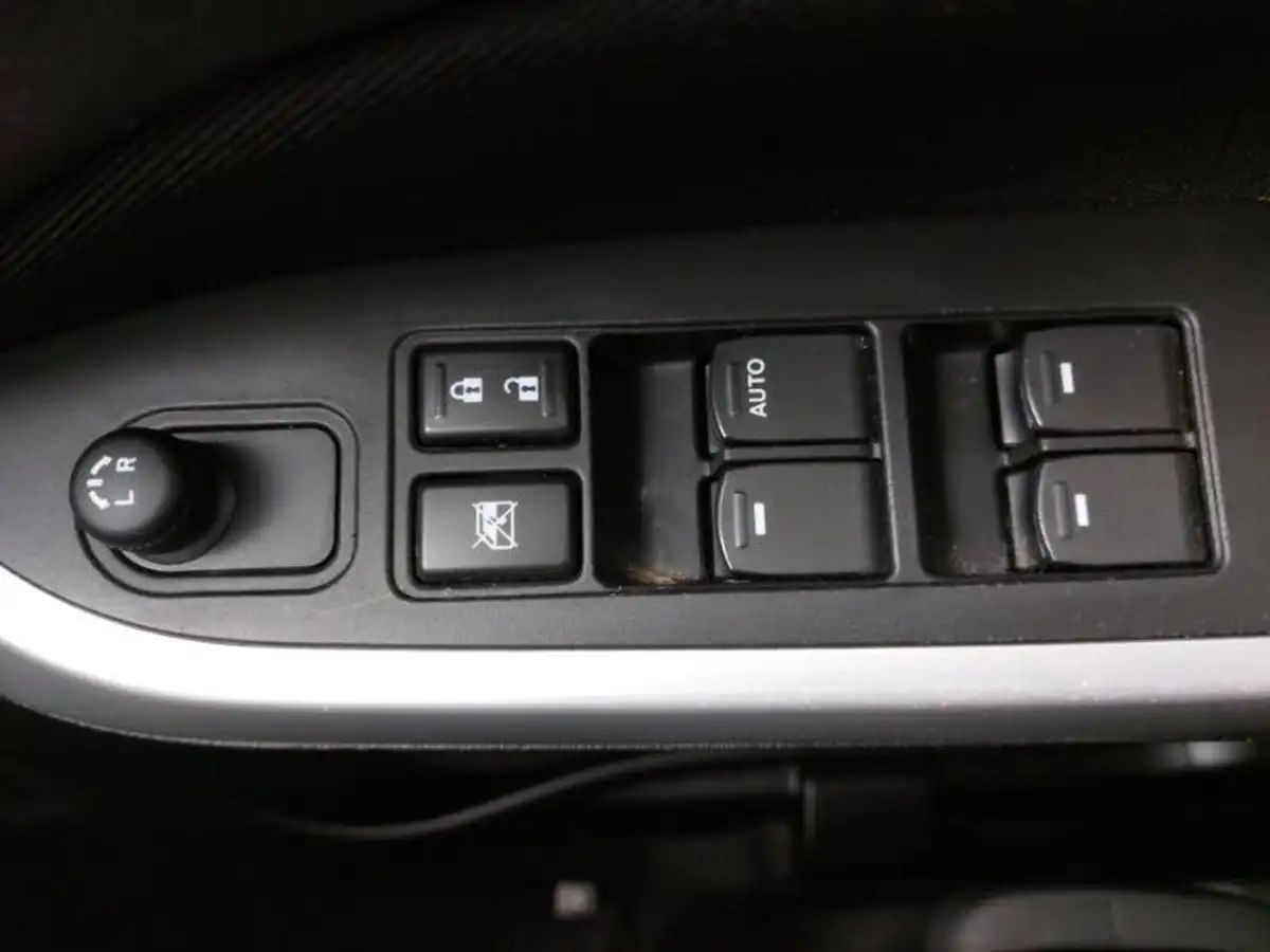 2018-suzuki-vitara-16-sz-t-big-11