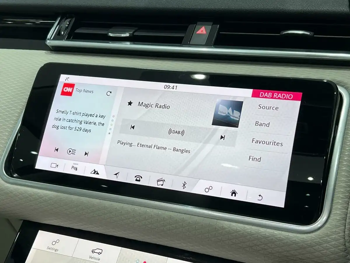 2017-land-rover-range-rover-velar-20-d240-s-big-38