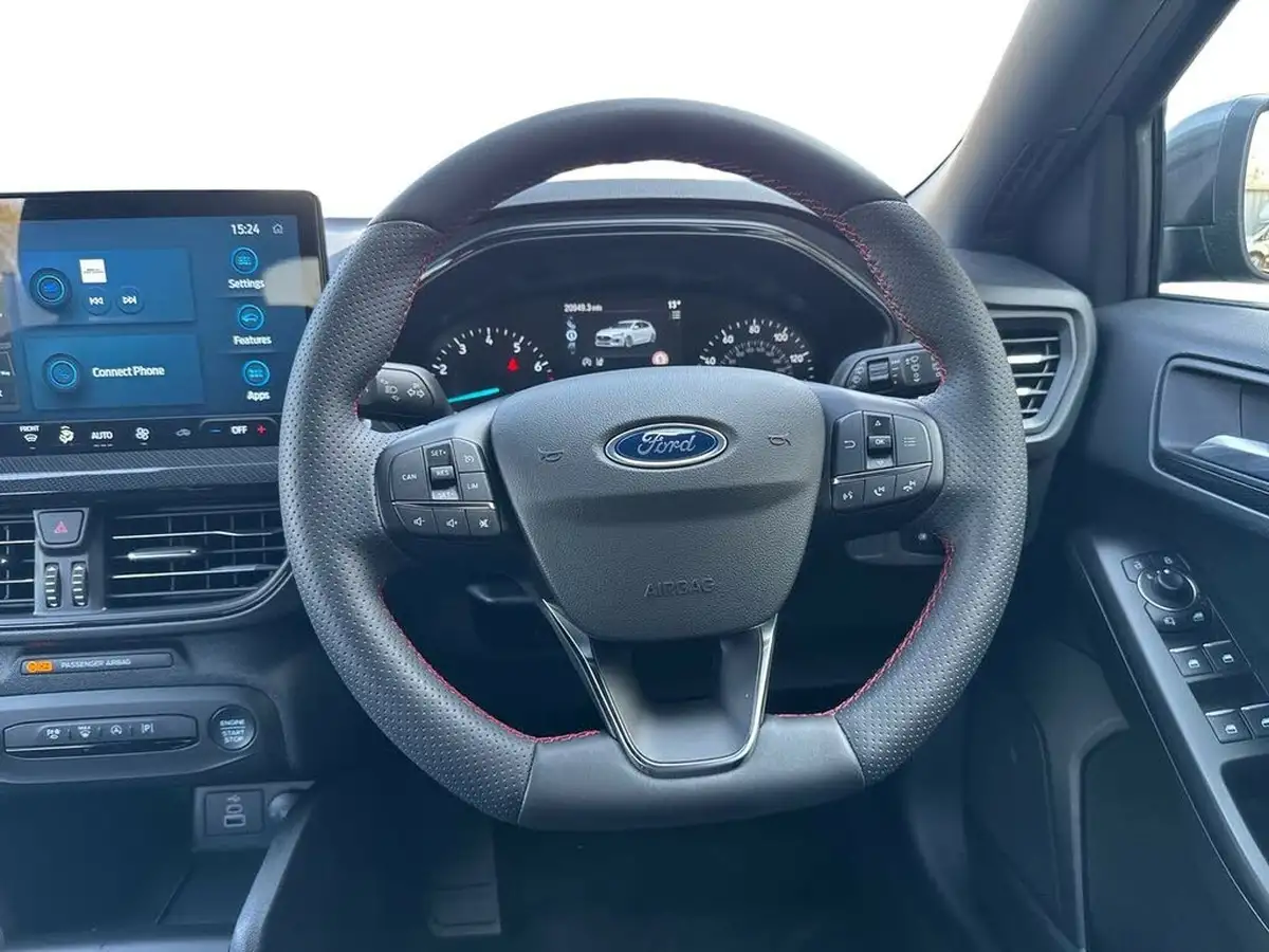 2022-ford-focus-10t-st-line-125ps-hatchback-big-16
