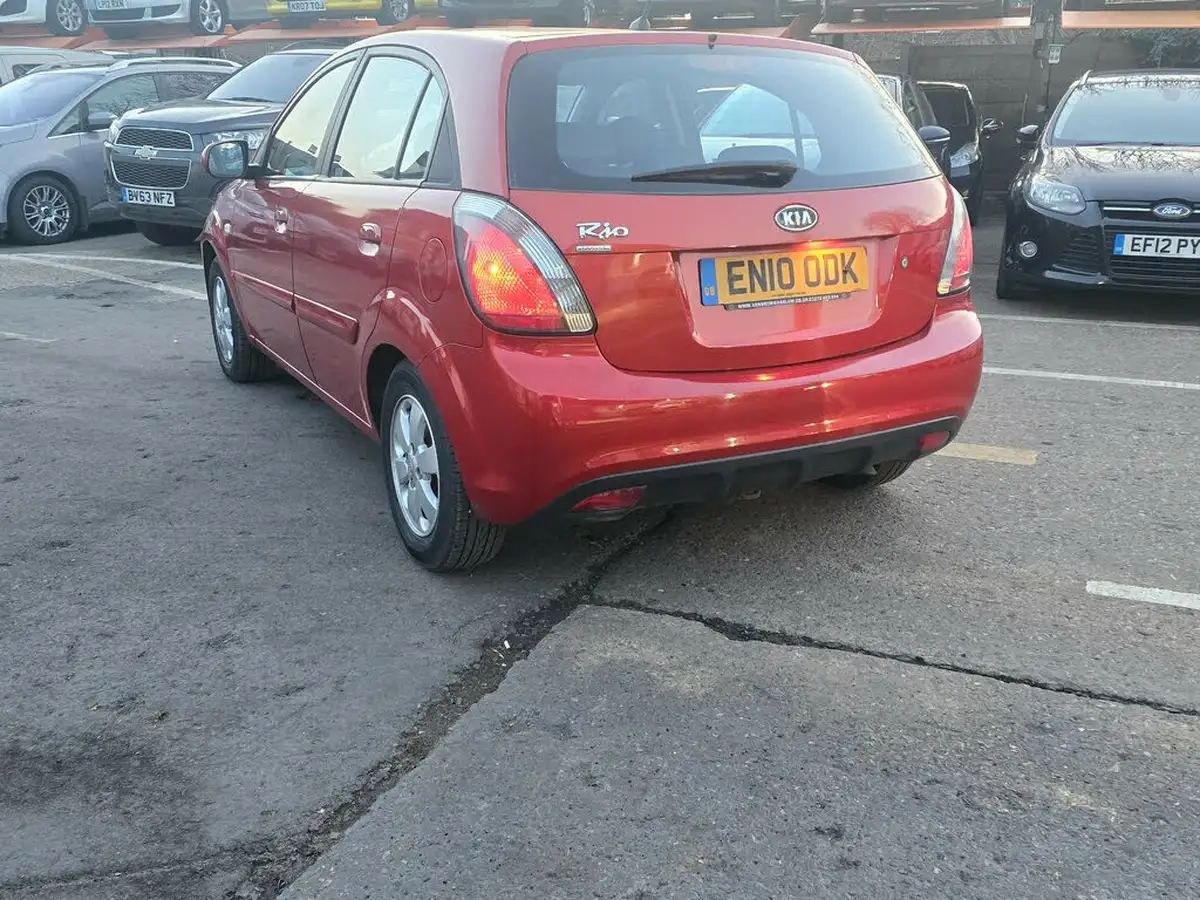 2010-kia-rio-14-strike-auto-big-27